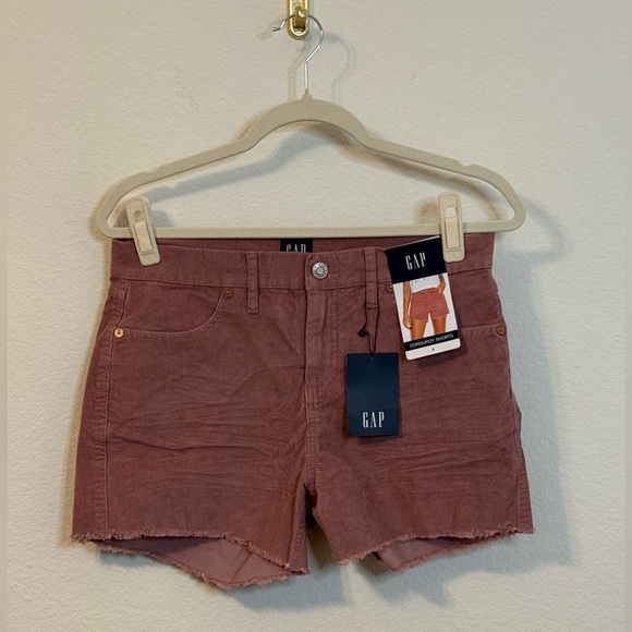 GAP Corduroy Cut Off Jean Shorts in Nostalgia Rose NWT- Size 4 - Picture 2 of 6